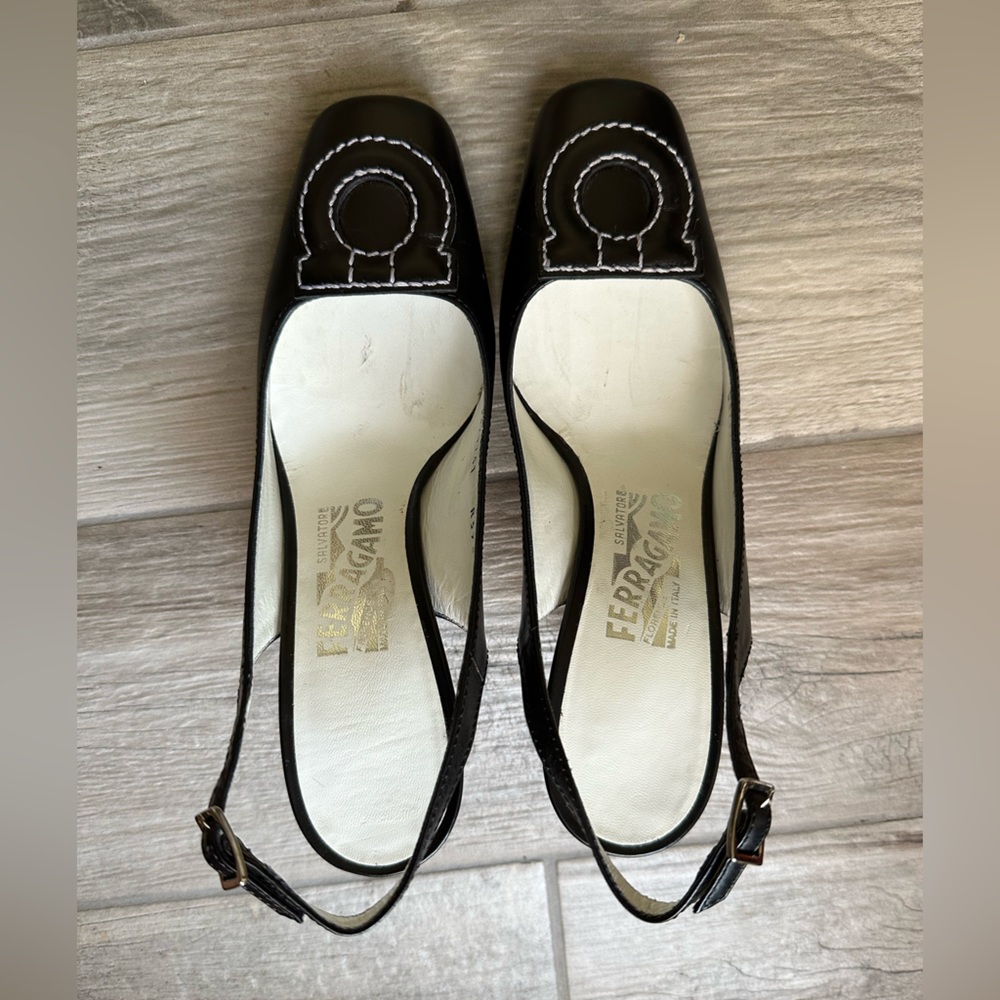 Salvatore Ferragamo - Authentic  - Slingback Pump Shoes Size 6 B - like NEW
